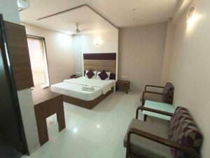 Semi Deluxe Room