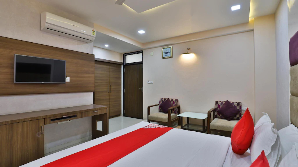 best hotel near gandhinagar