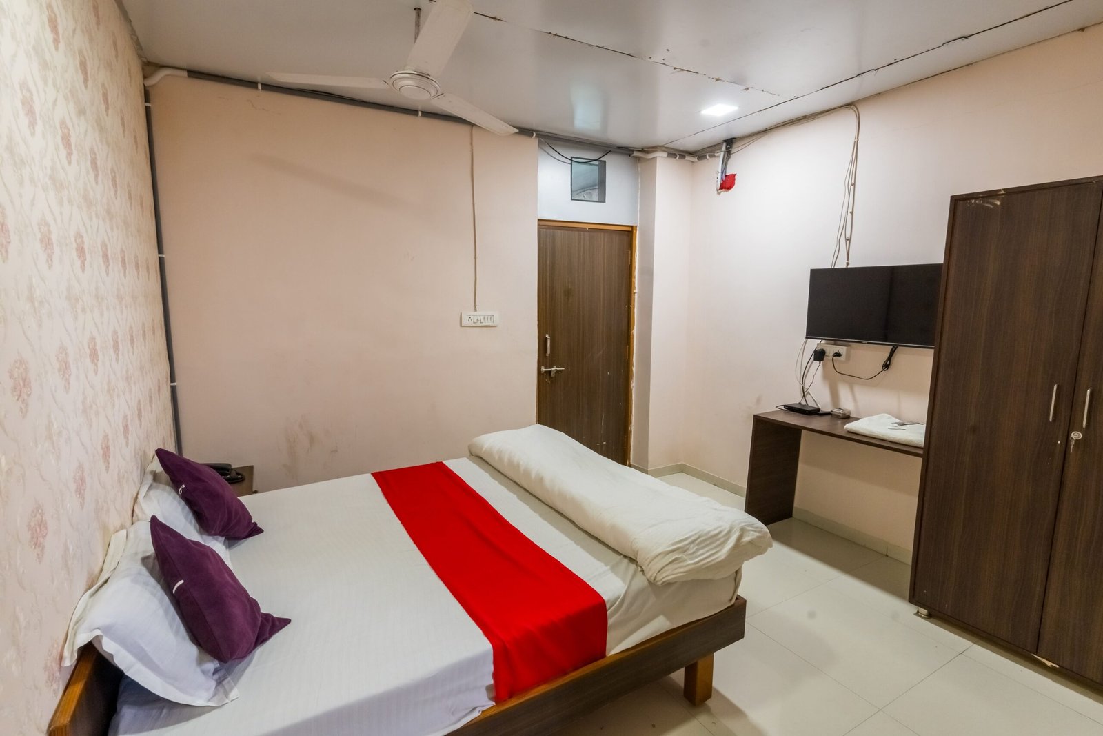 Best Hotel in Gandhinagar-4